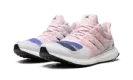 ULTRABOOST S&L DNA WMNS "Women in Power" FX7986