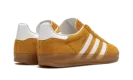 GAZELLE INDOOR WMNS "SUPCOL" HQ8716