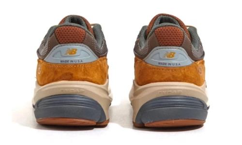 New Balance 990 V6 - Carhartt