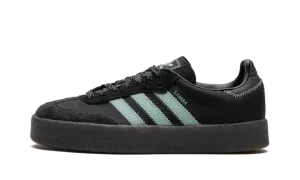 Sambae WMNS "Core Black Haze Green" IE9110