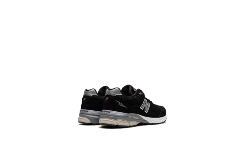 New Balance 990 V3 - Black