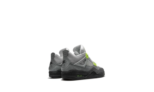 Air Jordan 4 - Neon