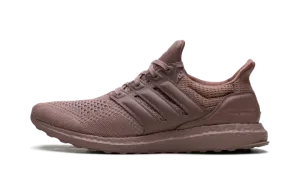 ULTRABOOST 1.0 WMNS "Wonder Oxide" GY9903