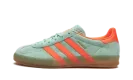 GAZELLE INDOOR WMNS "Pulse Mint" HQ8714