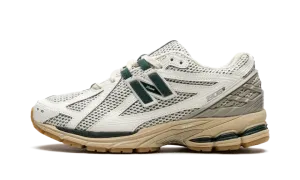 1906R "White Green Cream" M1906RQ