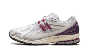 1906R "Sea Salt Radiant Purple" M1906REF