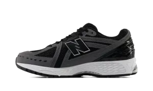 1906R "Black Team Red Castlerock" U1906RCB