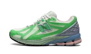 1906R "Green Astral Purple" M1906RVA