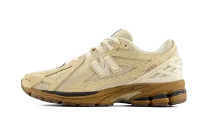 1906R "Randomevent The Sweetness of Kin" M1906RRE