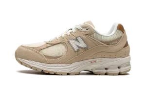 2002R "Sandstone" M2002RSC