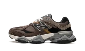 9060 "Dark Mushroom" U9060FMB