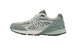 990v4 "The Whitaker Group - Willful Bias For Education" U990WK4