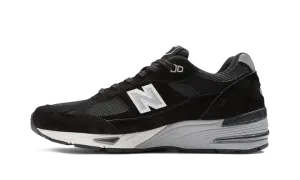 991 "Made in UK - Black Silver" M991EKS