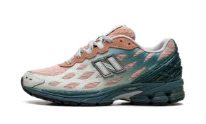 1906W "New Spruce Light Sparrow"