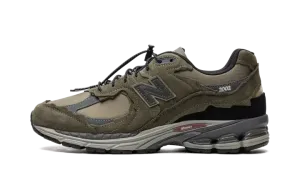 2002R "Protection Pack - Dark Moss" M2002RDN