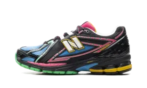 1906R "Black / Pink - Footlocker Exclusive" U1906RDM