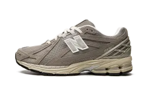 1906R "Beige Cream" M1906RL