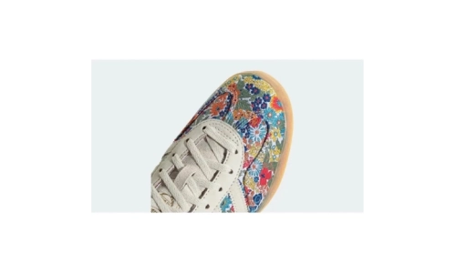 Gazelle Indoor - Floral Embroidery