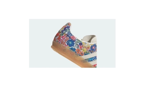 Gazelle Indoor - Floral Embroidery