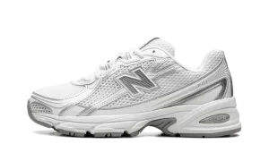 740 "White Silver" U740WM2