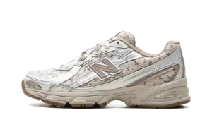 740 "Beige Brown" U740ML2