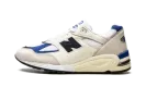 990v2 "Made In USA White/Blue" M990WB2