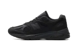 991v2 "Dover Street Market - Triple Black" U991DS2