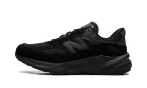 990 v6 "Triple Black" U990BB6