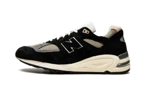 990 v2 "Teddy Santis - Black" M990TE2