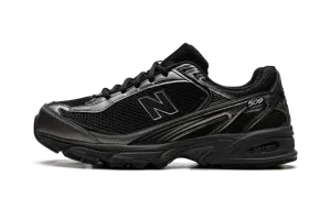 509 "Do Hee Kim - Black Silver" U509E1