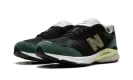 990v3 "Black / Green" M990CP3