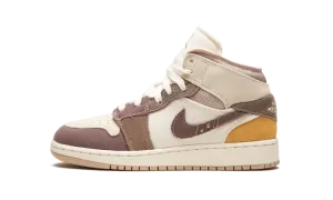 Air Jordan 1 Mid SE Craft GS "Inside Out - Taupe Haze" DZ4466 102