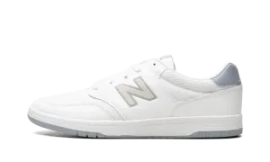 Numeric 425 "White / Platinum" NM425NAS