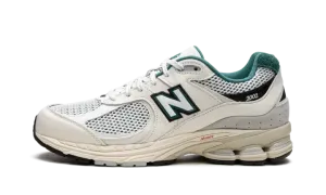 2002R "Sea Salt/Vintage Teal" M2002RVD