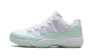 Air Jordan 11 Low WMNS "Igloo" AH7860 103