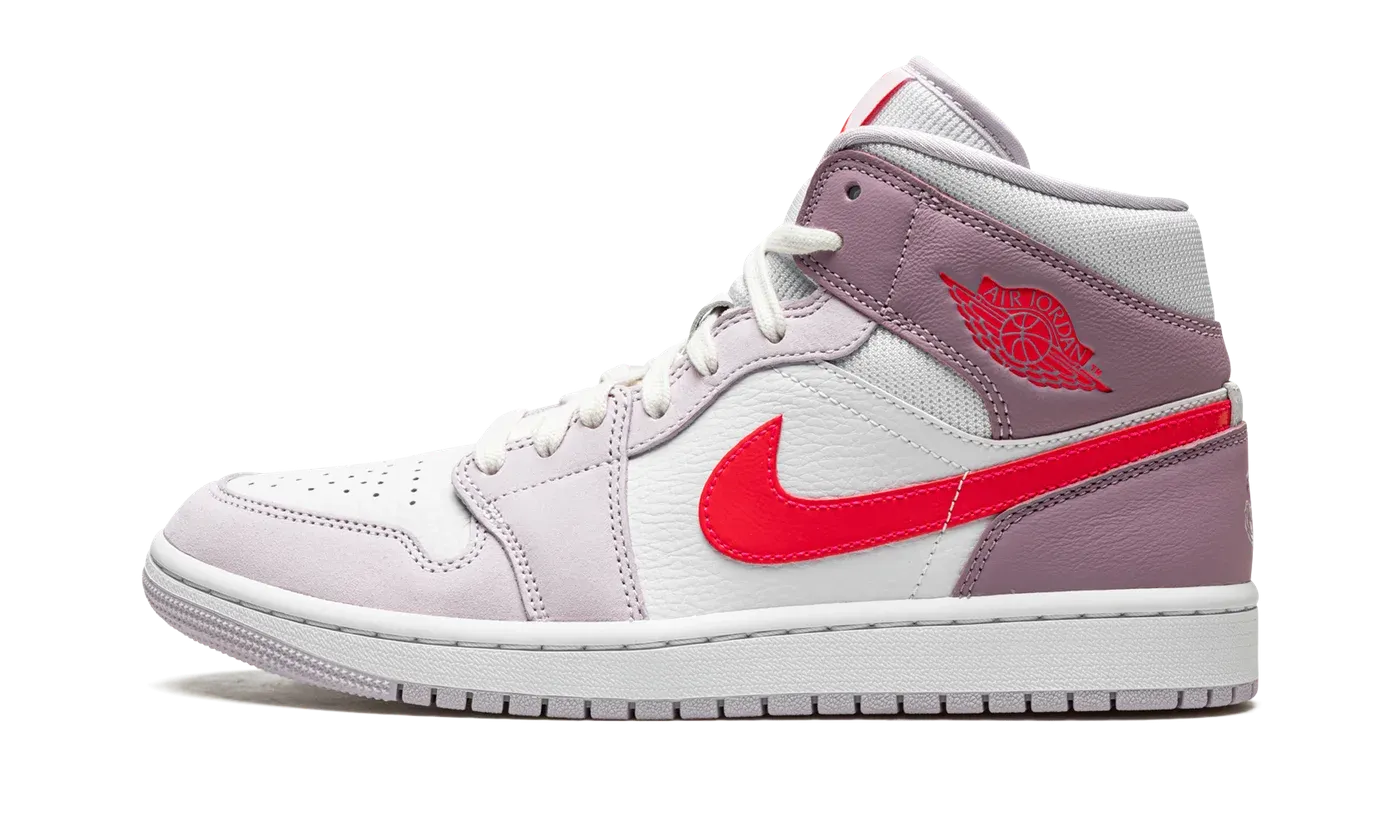 AIR JORDAN 1 MID WMNS "Valentine's Day 2022" DR0174 500