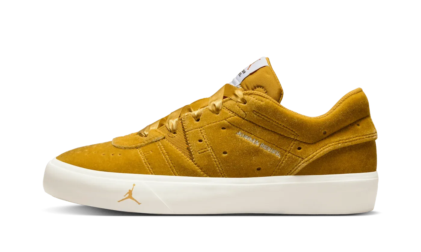 Jordan Series.05 SE WMNS "Gold Velvet" DZ7737 761