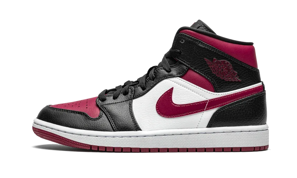 Air Jordan 1 Mid "Bred Toe" 554724 066