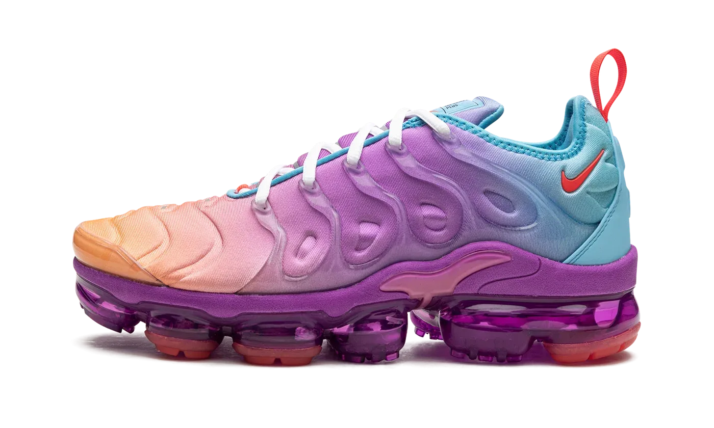 AIR VAPORMAX PLUS WMNS "Multigradient" FD0823 500