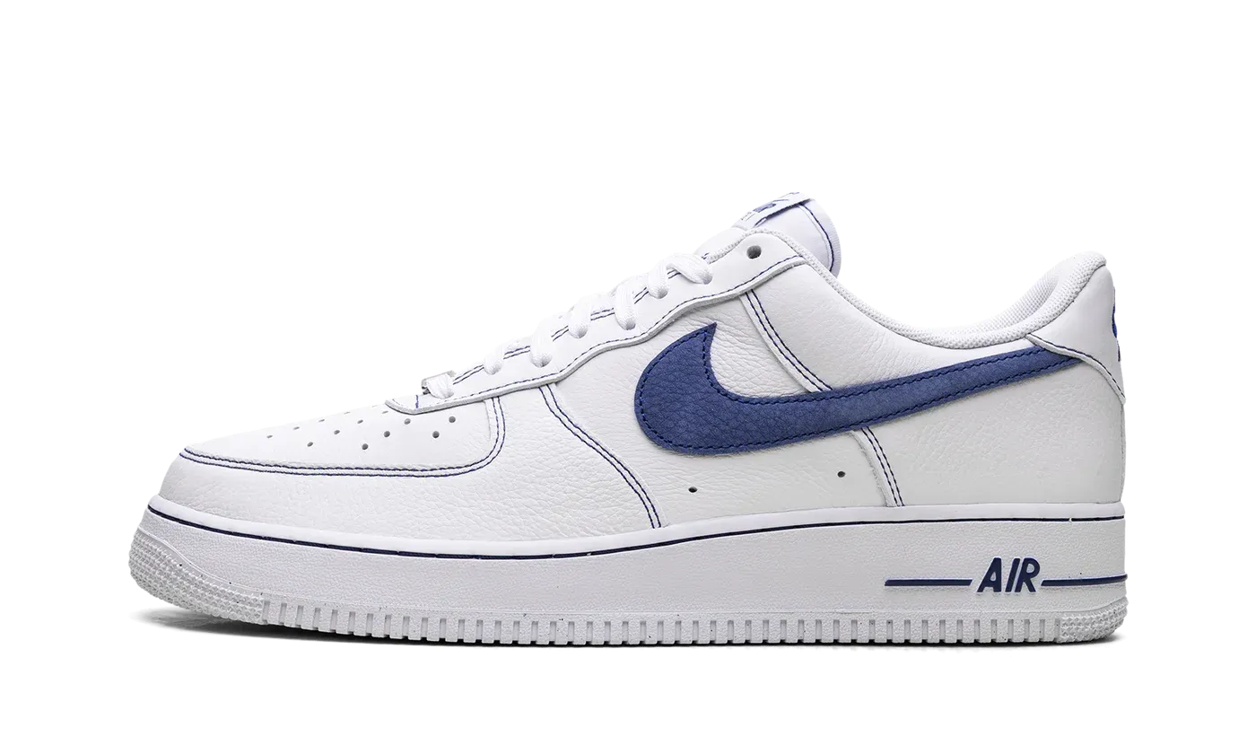 Air Force 1 '07 LV8 "White Deep Royal Contrast Stitch" HQ2037 100