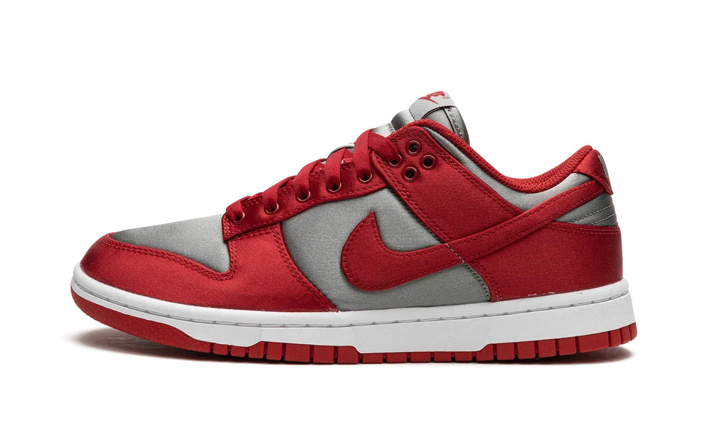 DUNK LOW WMNS "UNLV Satin" DX5931 001