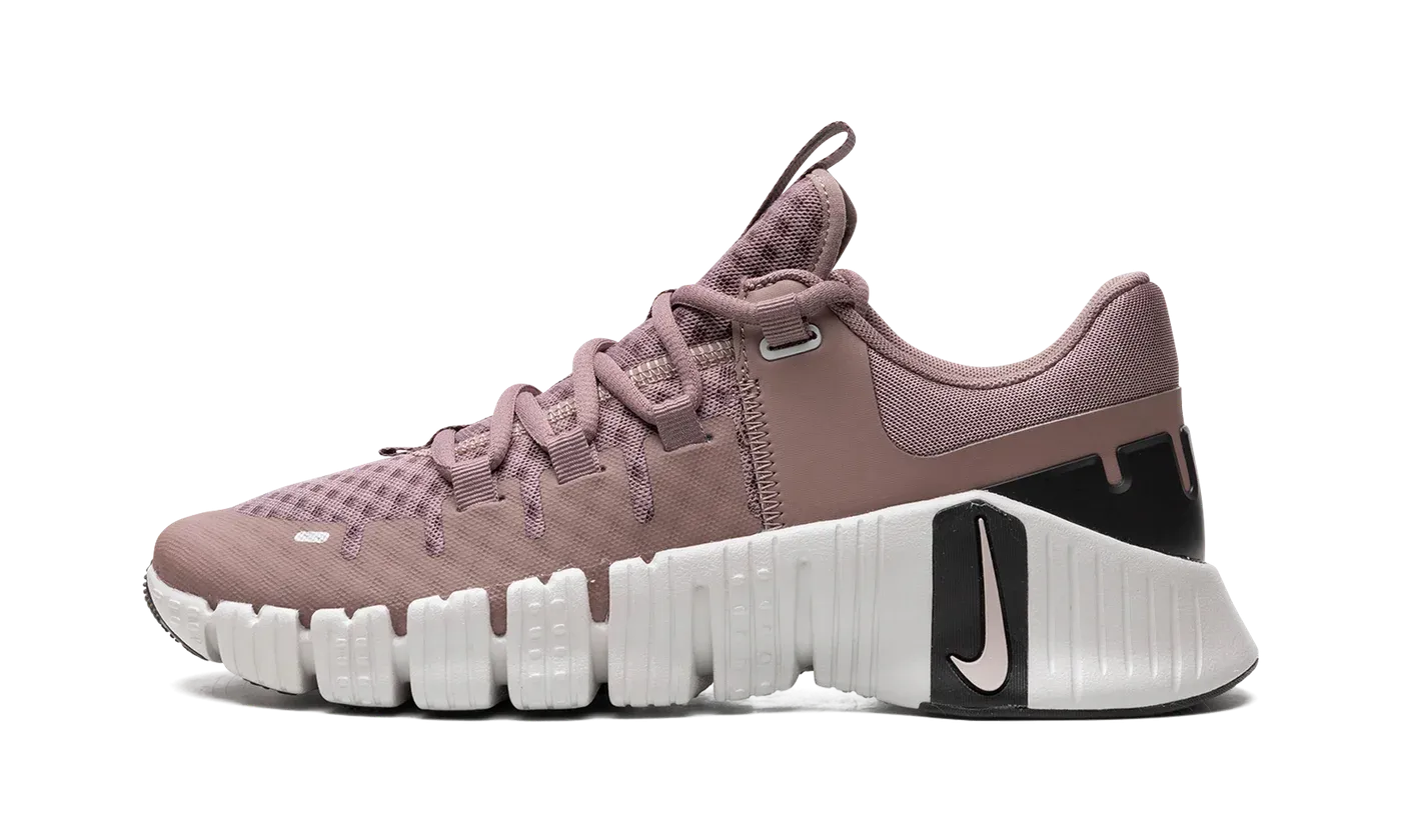 Nike Free Metcon 5 WMNS "Smokey Muave" DV3950 201