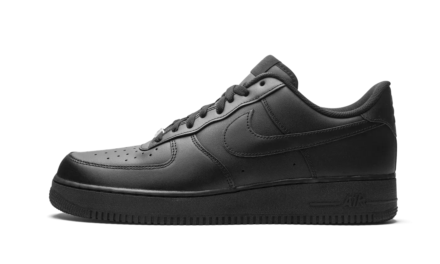 Air Force 1 Low "Triple Black" CW2288 001