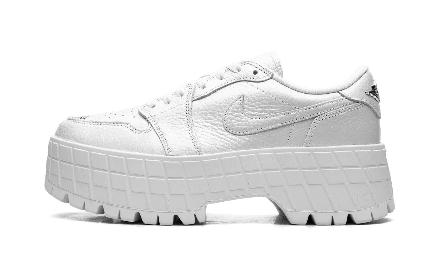 Jordan 1 Brooklyn Low WMNS "White Metallic Silver" HF3184 100