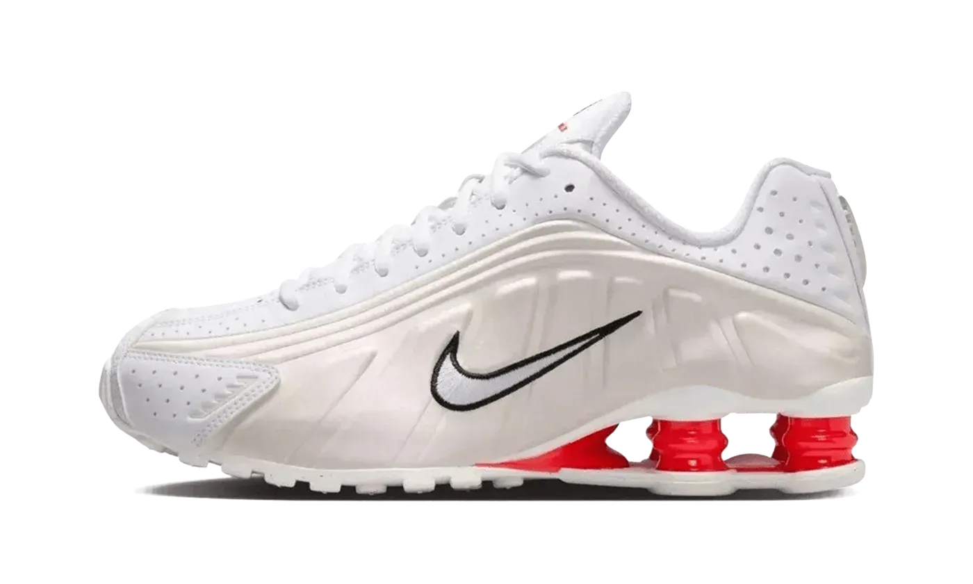 Shox R4 WMNS "White Picante Red" AR3565 103