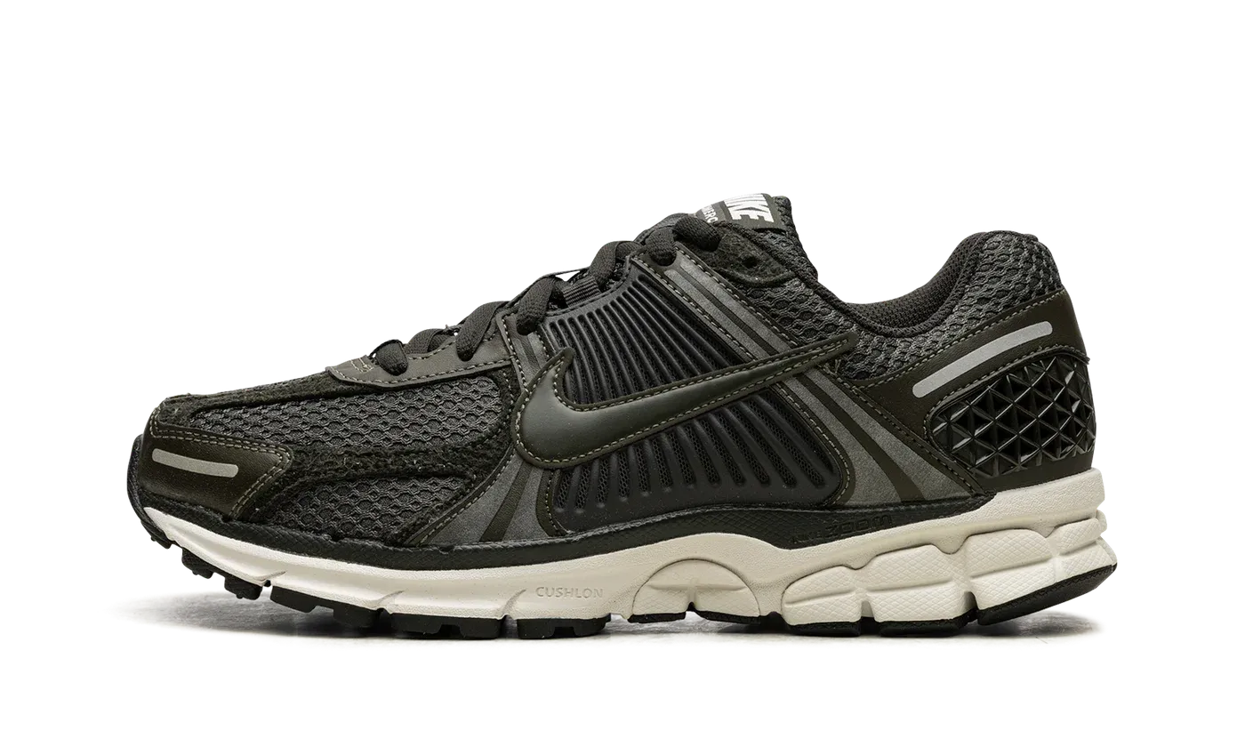 ZOOM VOMERO 5 WMNS "Sequoia" FQ8898 325