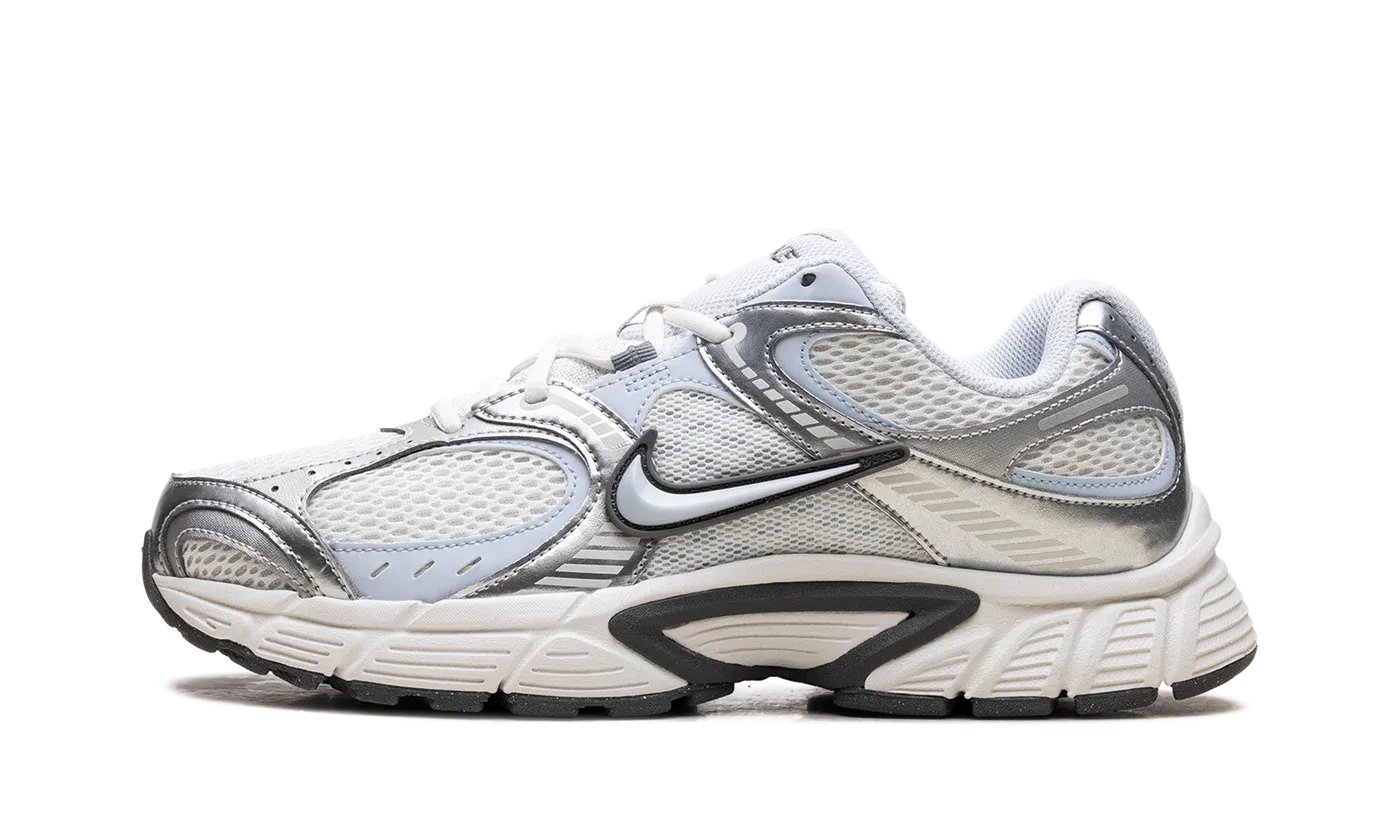 V5 RNR WMNS "Summit White Blue Tint Photon Dust Smoke Grey" HQ7901 103