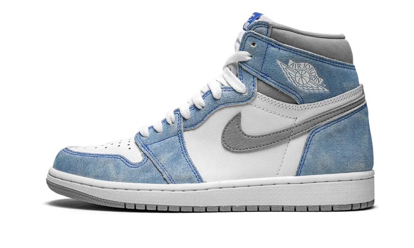 Air Jordan 1 Retro High OG "Hyper Royal" 555088 402