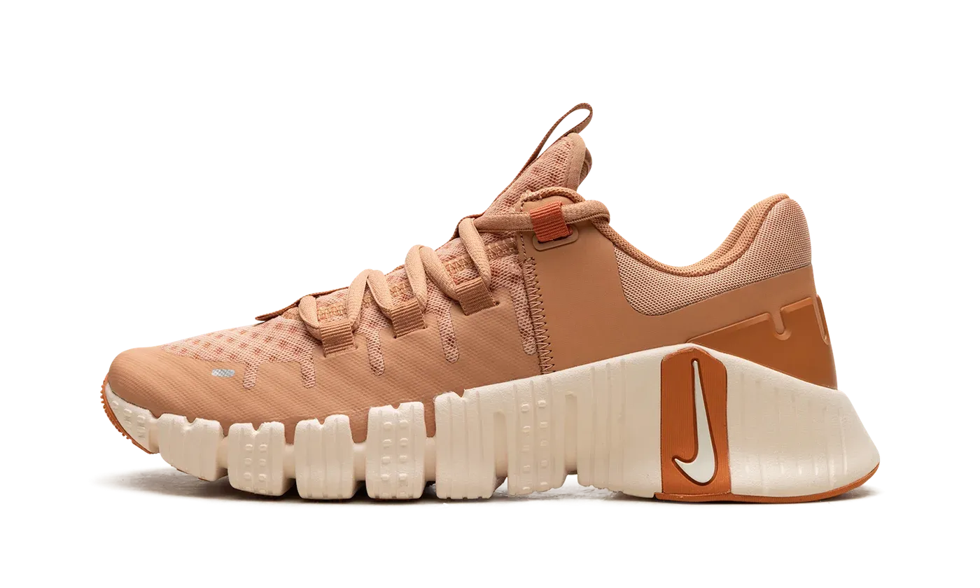 FREE METCON 5 WMNS "Amber Brown" DV3950 200