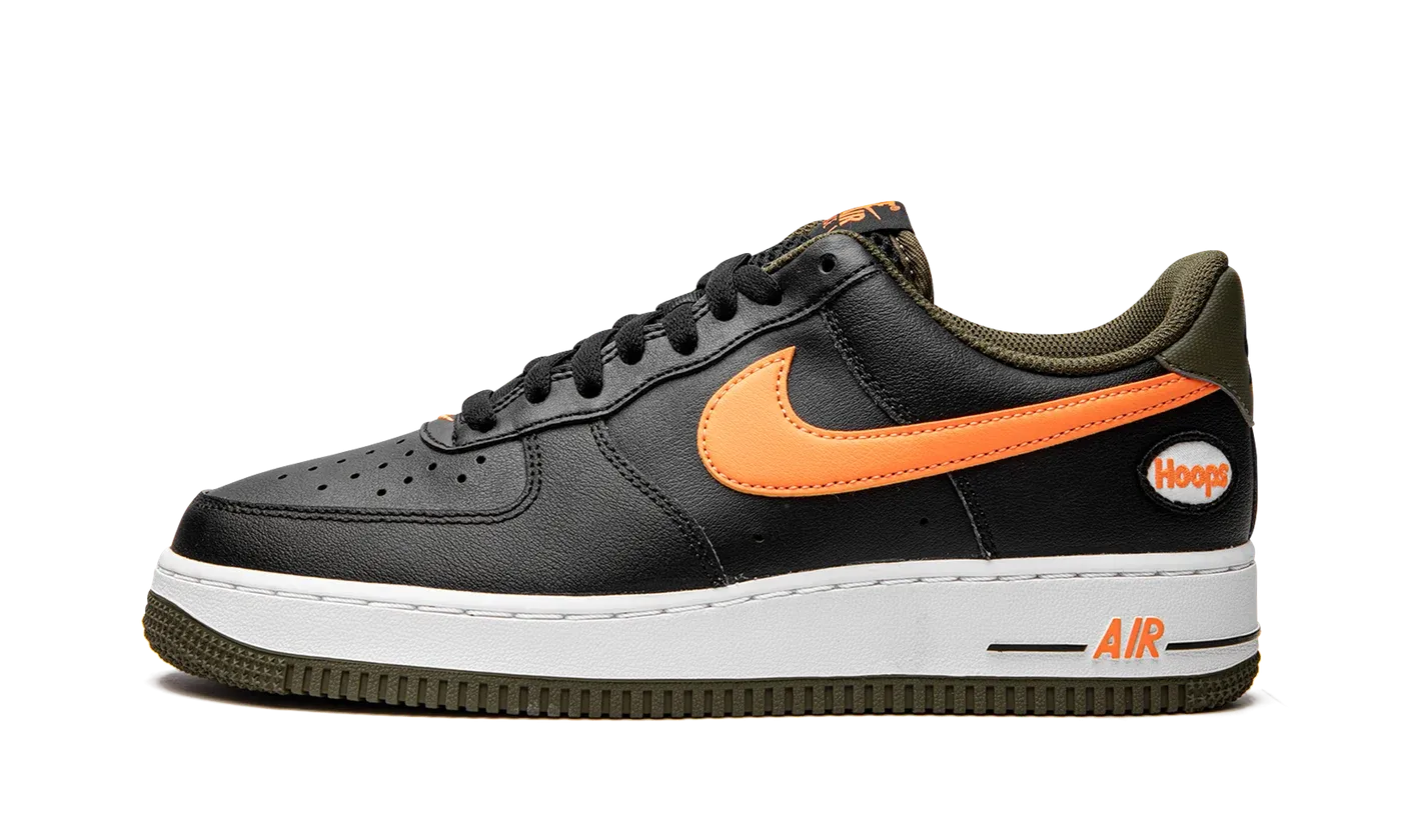 Air Force 1 Low "Hoops Black University Gold" DH7440 001